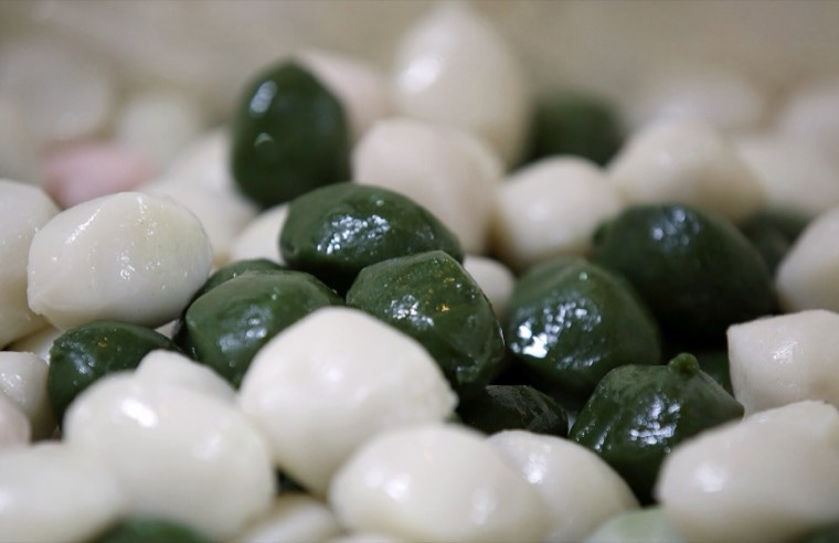 A plate of songpyeon, the half-moon rice cakes made for Chuseok